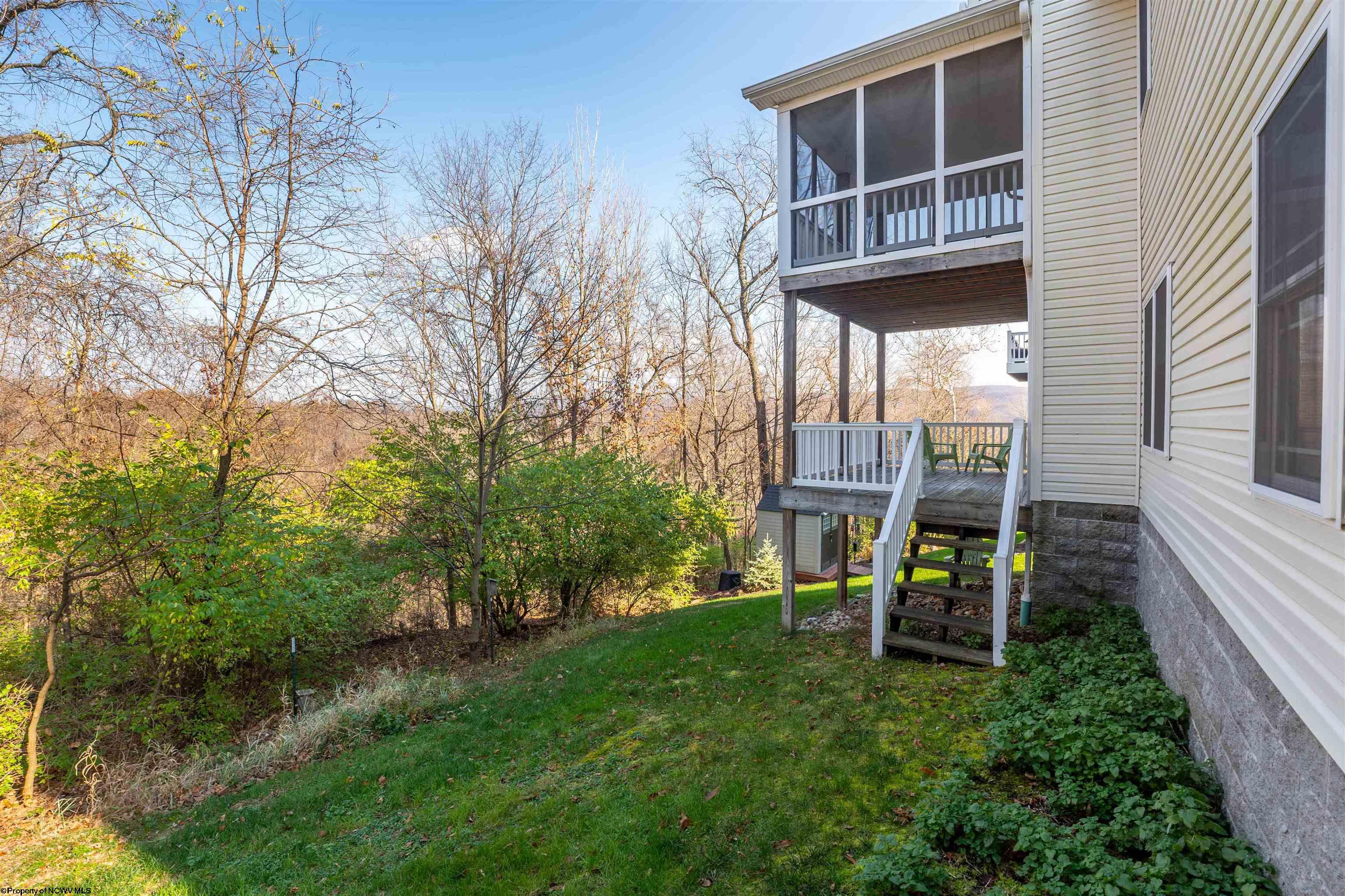 10 Windsong Lane Morgantown WV 26508