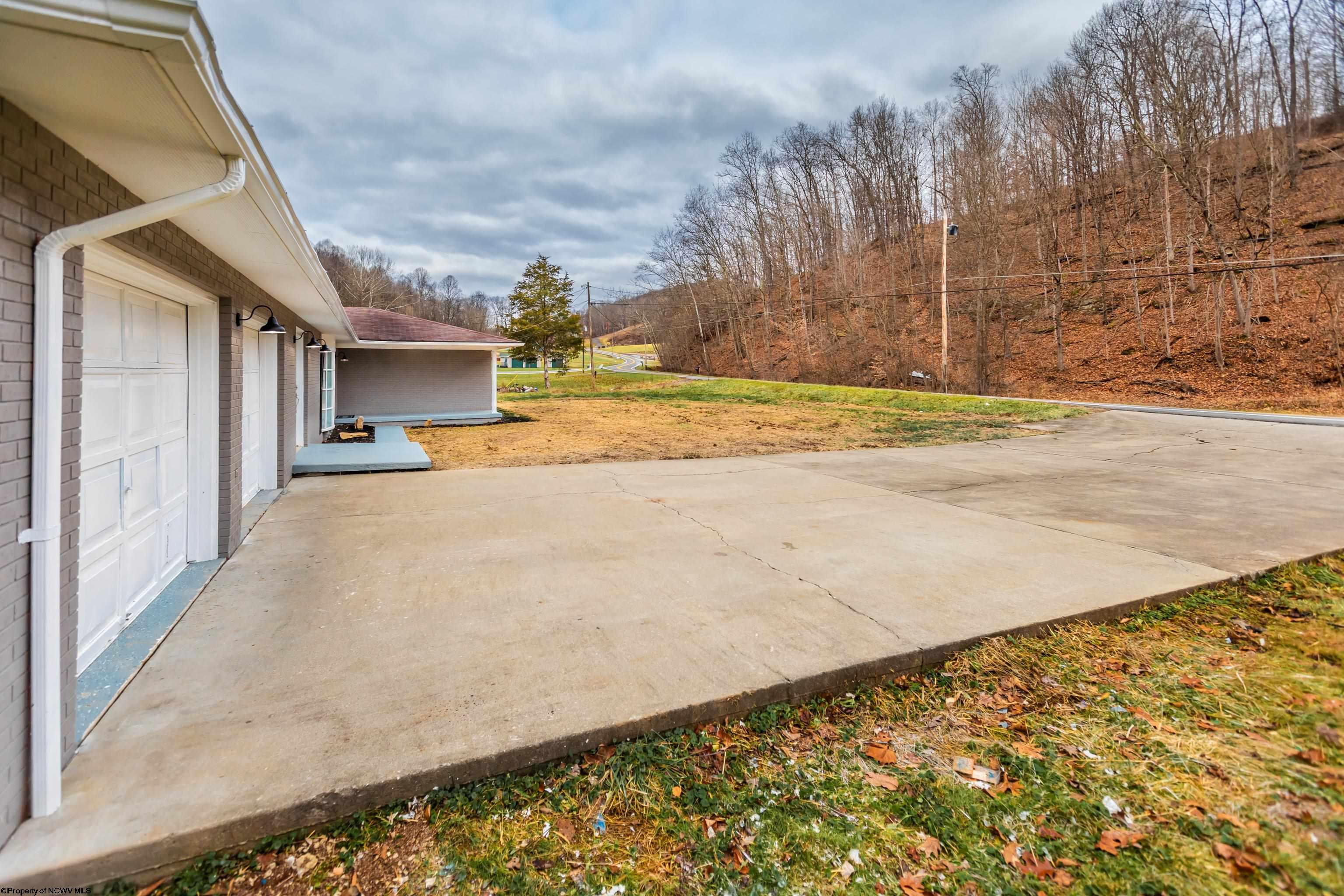 1684 Daybrook Road Fairview WV 26570