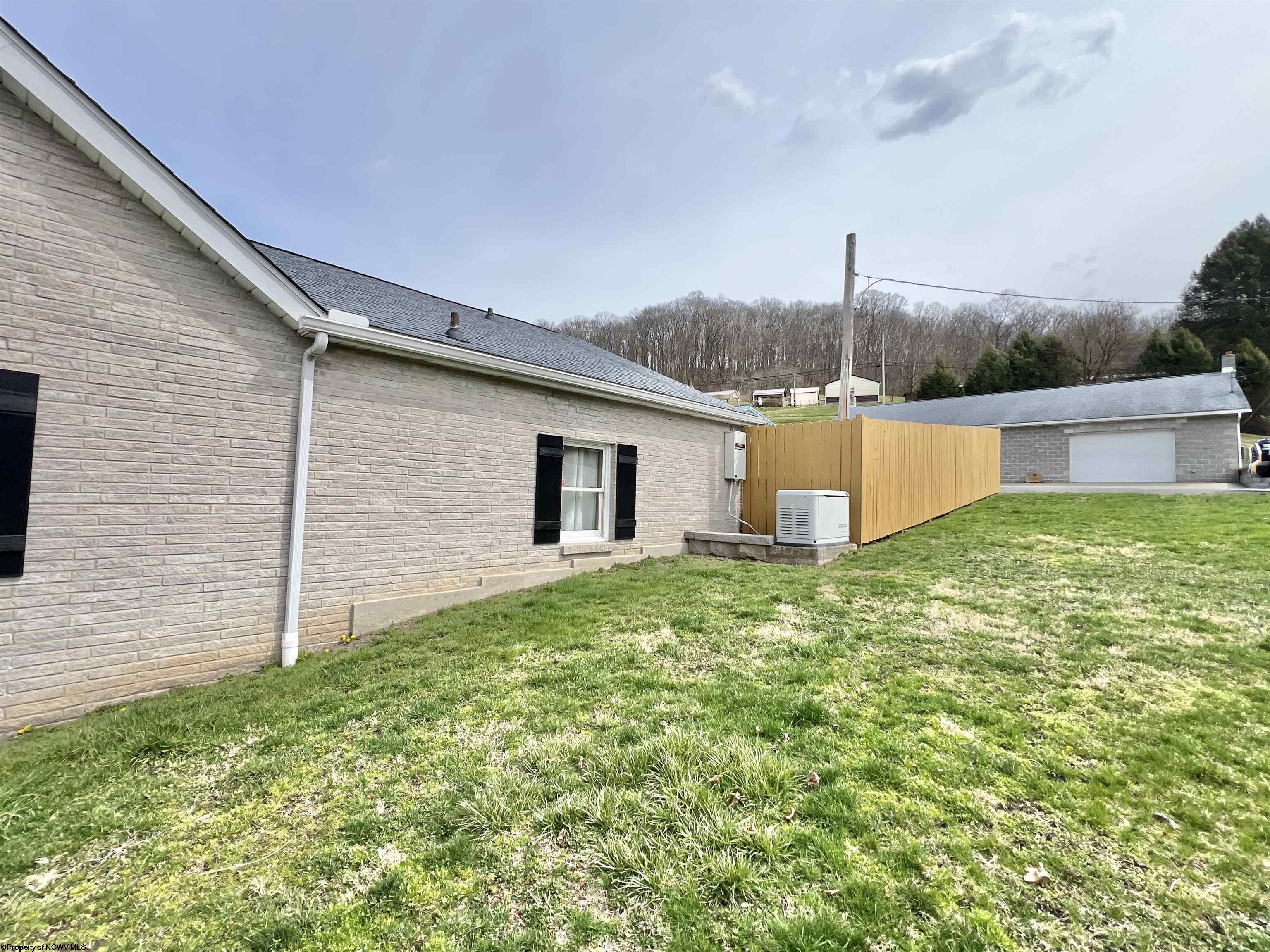 762 Pearl Street Grafton WV 26354