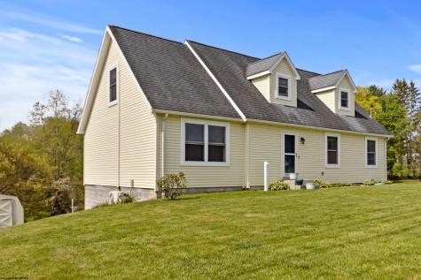 112 View Street Kingwood WV 26537