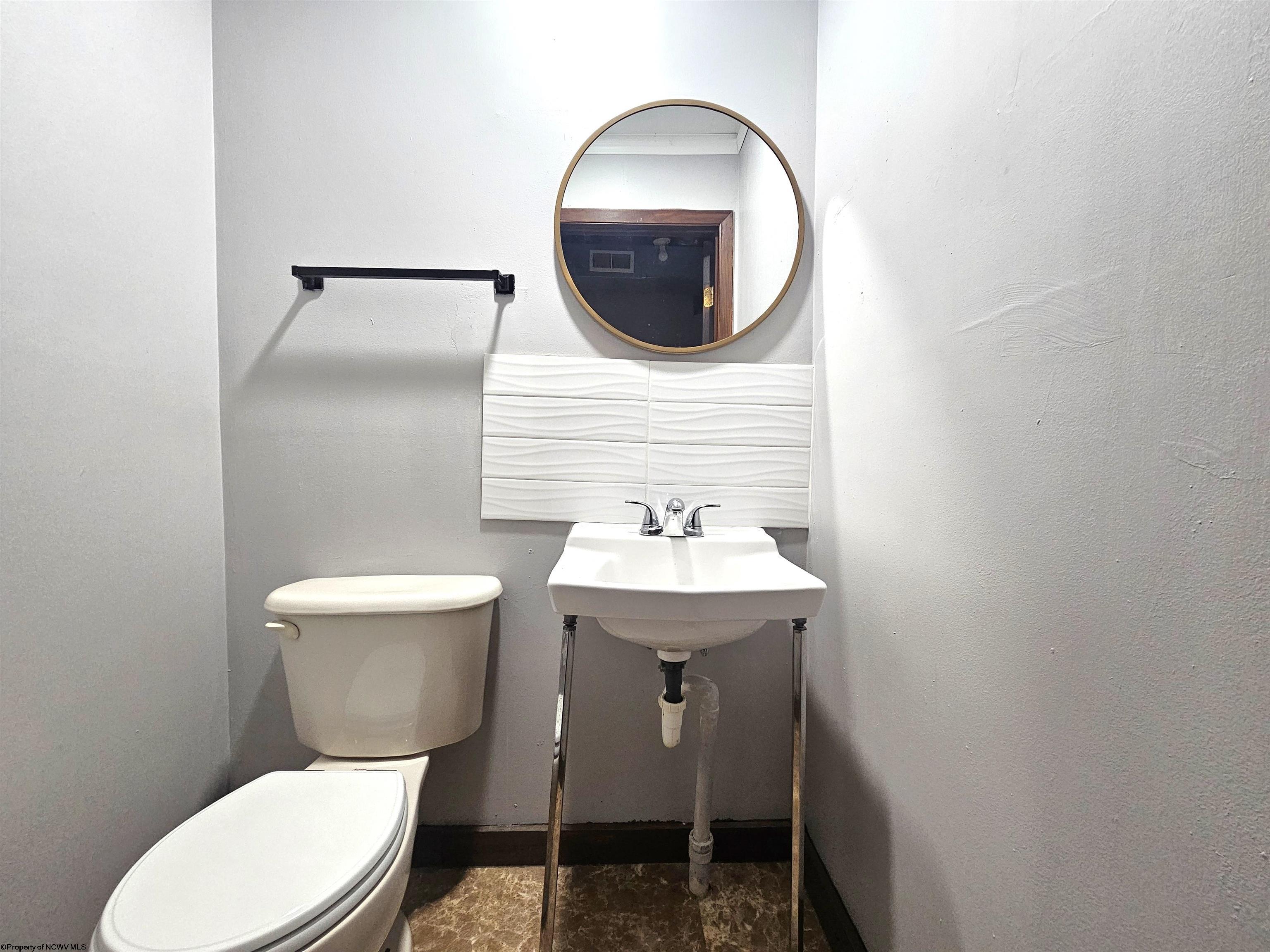 24 Penrose Street White Hall WV 26554