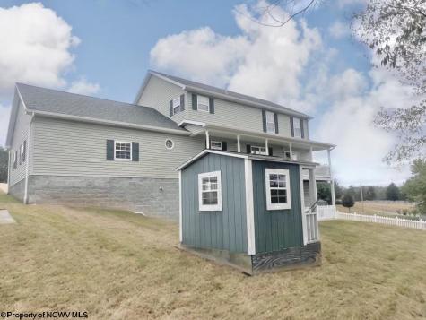 52 Milva Lane Grafton WV 26354