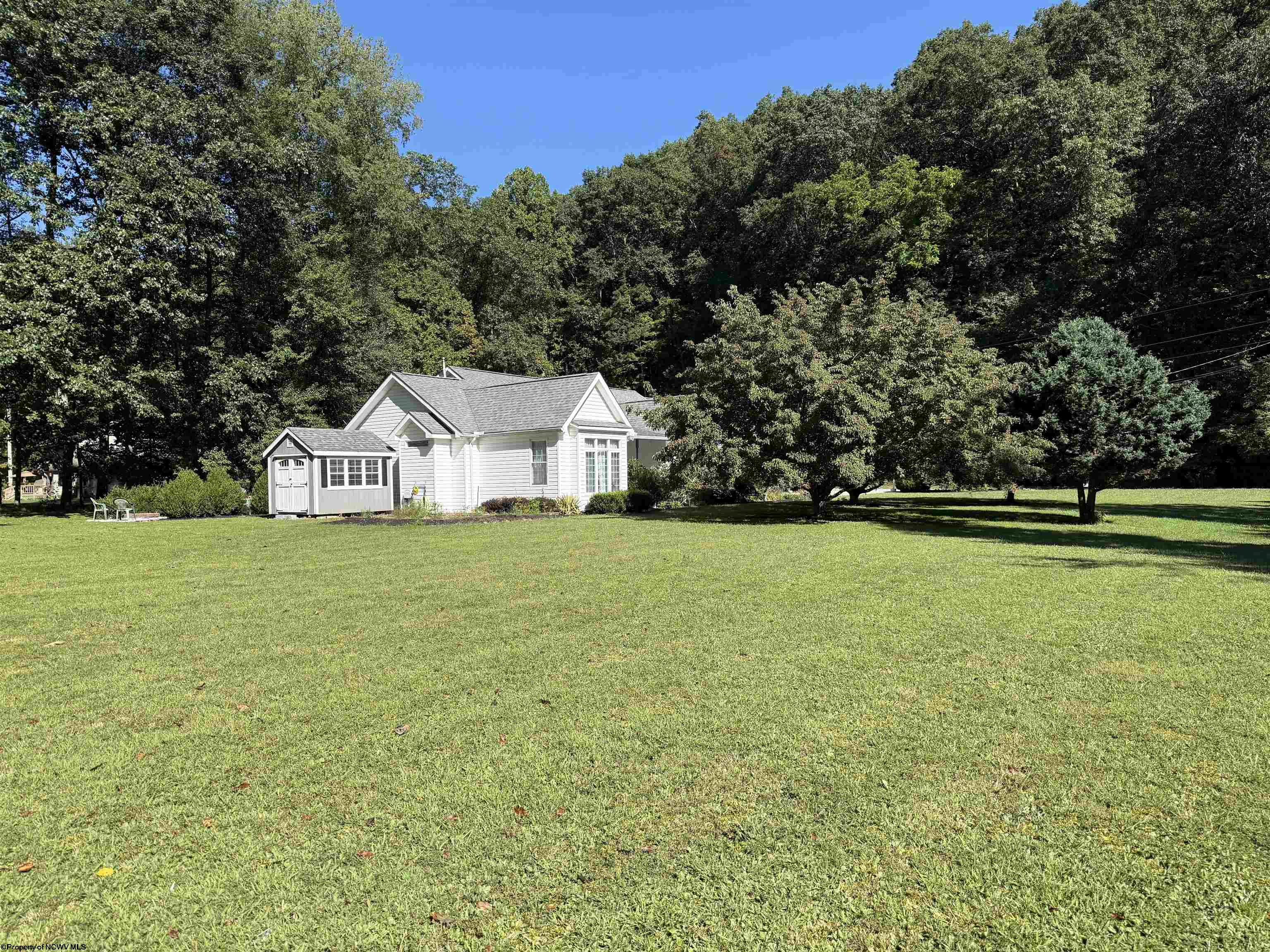 125 Amber Lane Fairmont WV 26554