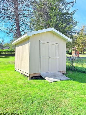 126 Firehouse Road Fairmont WV 26554