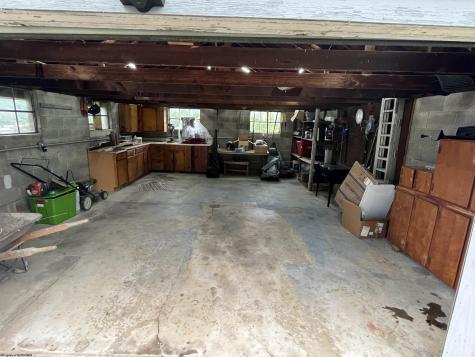 306 Thomas Avenue Nutter Fort WV 26301