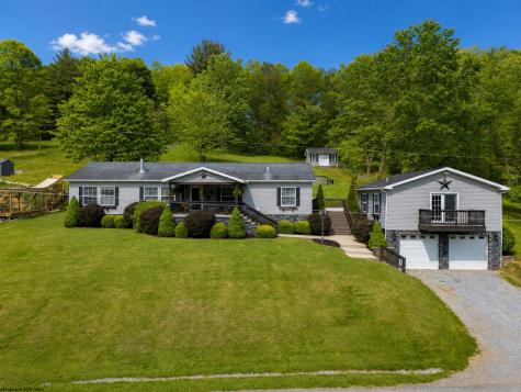 850 Oak Street Anmoore WV 26323