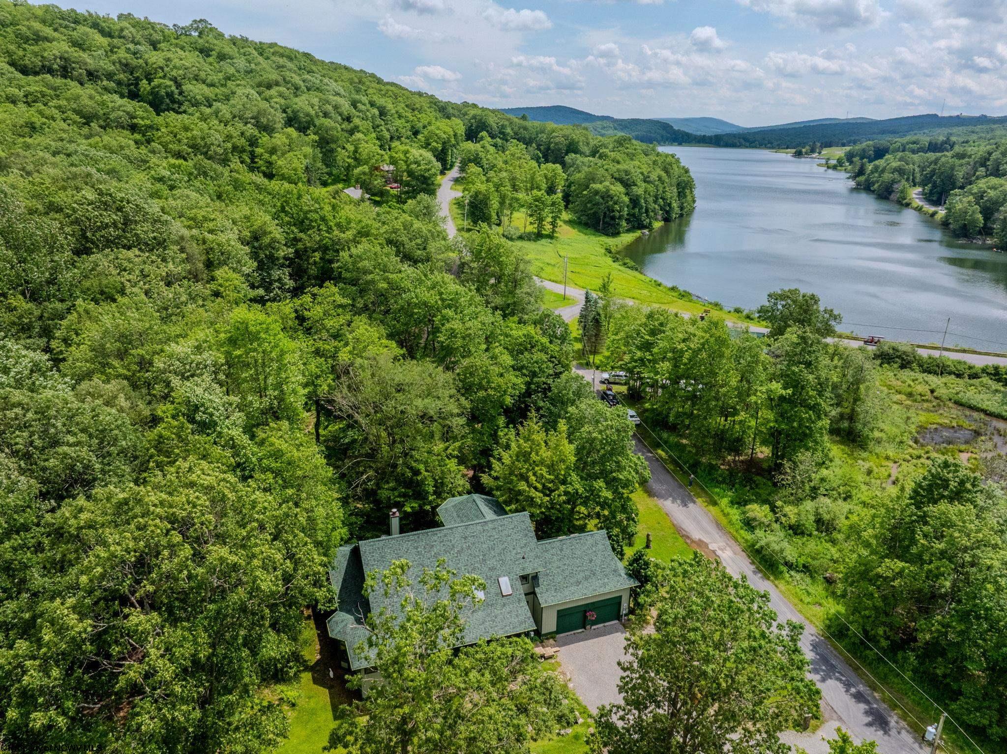 64 Wood Lily Court Terra Alta WV 26764