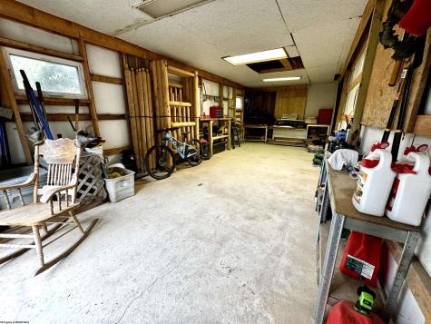 6871 Cedar Creek Road Cedarville WV 26611