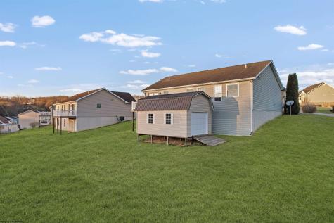 205 Meadow Ponds Lane Maidsville WV 26541
