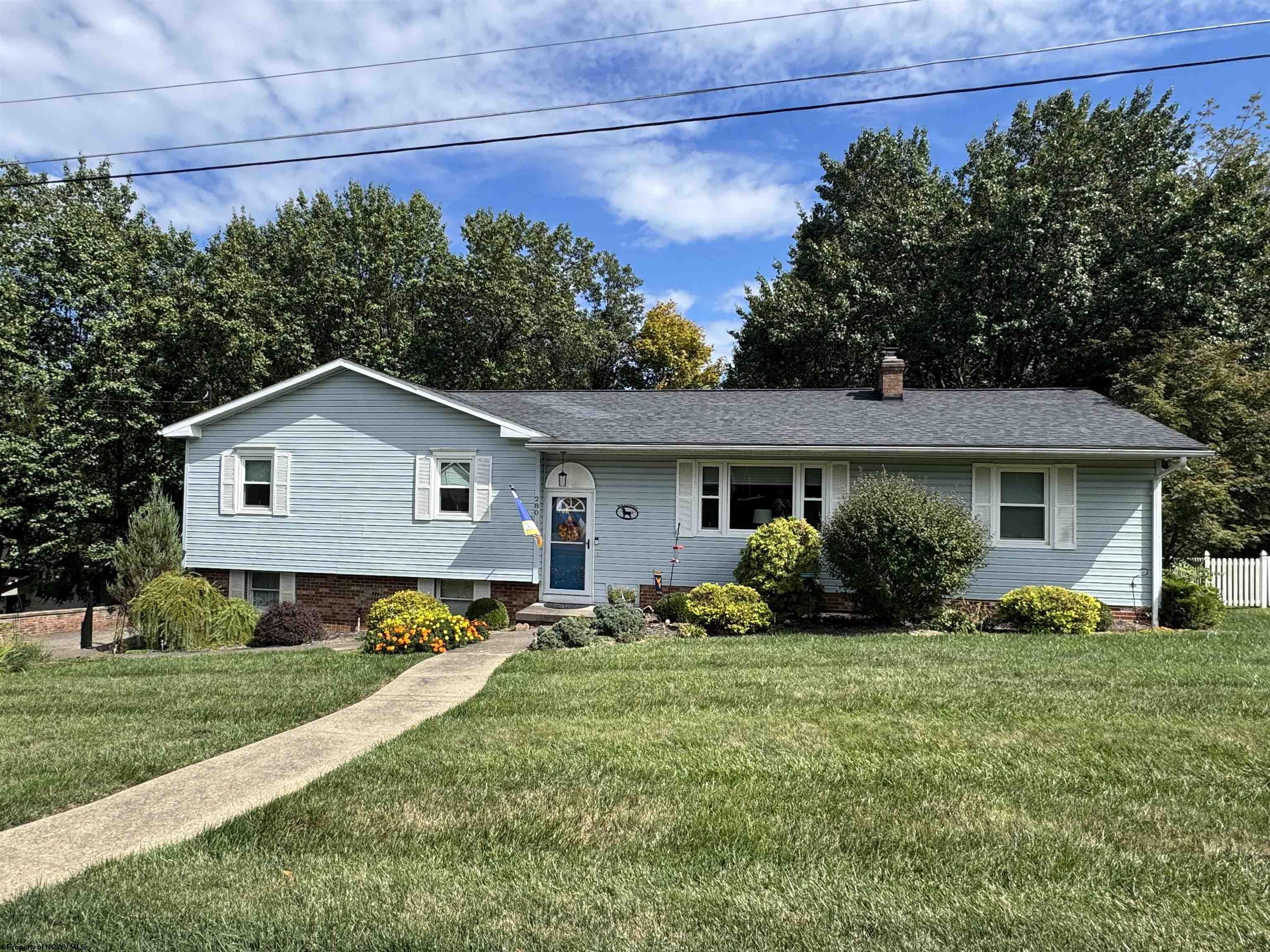 280 Brighton Circle Road Clarksburg WV 26301-5658