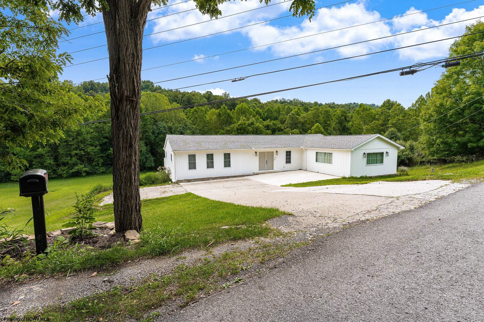 17 Little Falls Road Morgantown WV 26508
