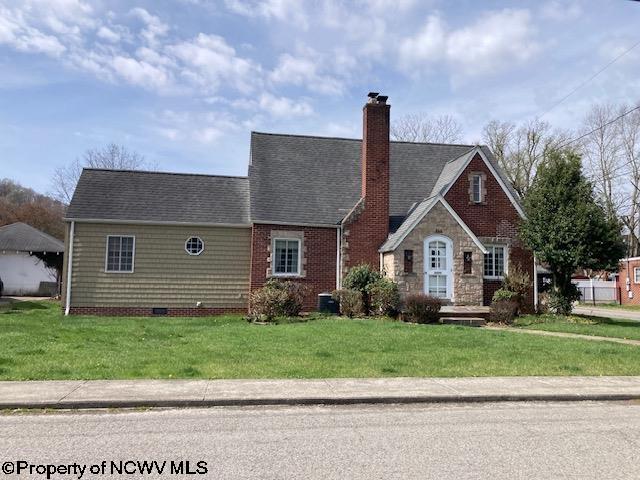 344 E Seventh Street Weston WV 26452