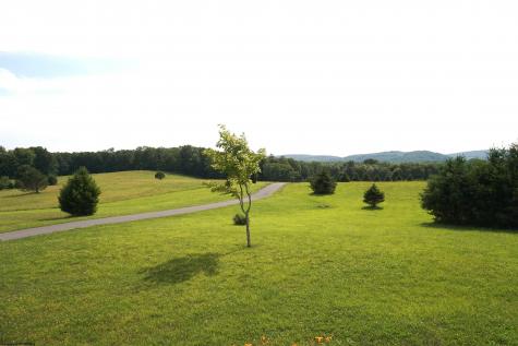 537 Garrett Lane Terra Alta WV 26764