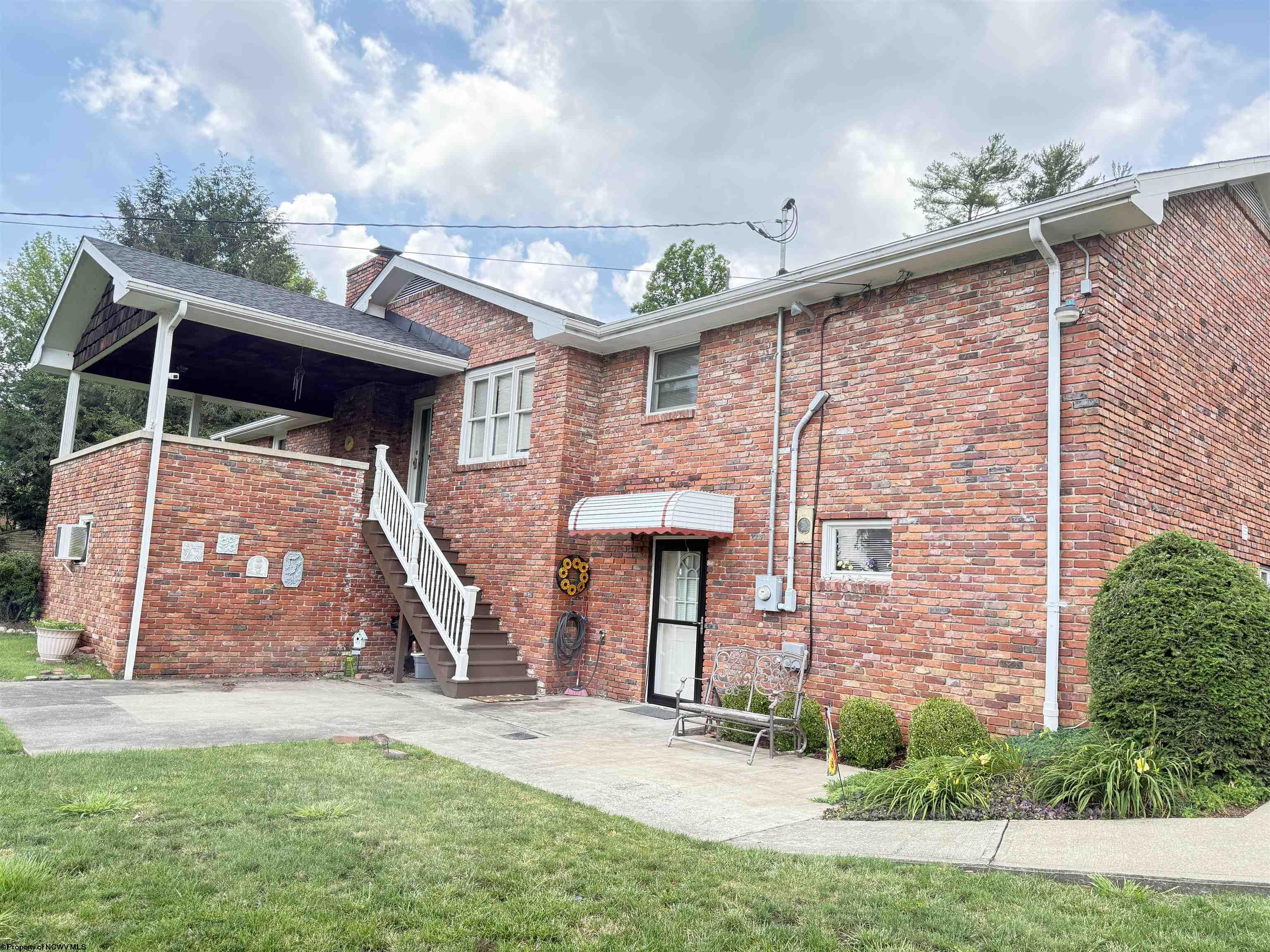 104 Mazewood Drive Fairmont WV 26554