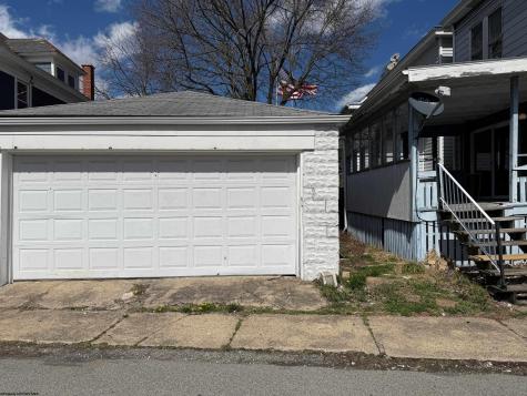 130 S Oak Street Clarksburg WV 26301
