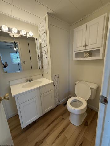 410 Pennsylvania Avenue Nutter Fort WV 26301