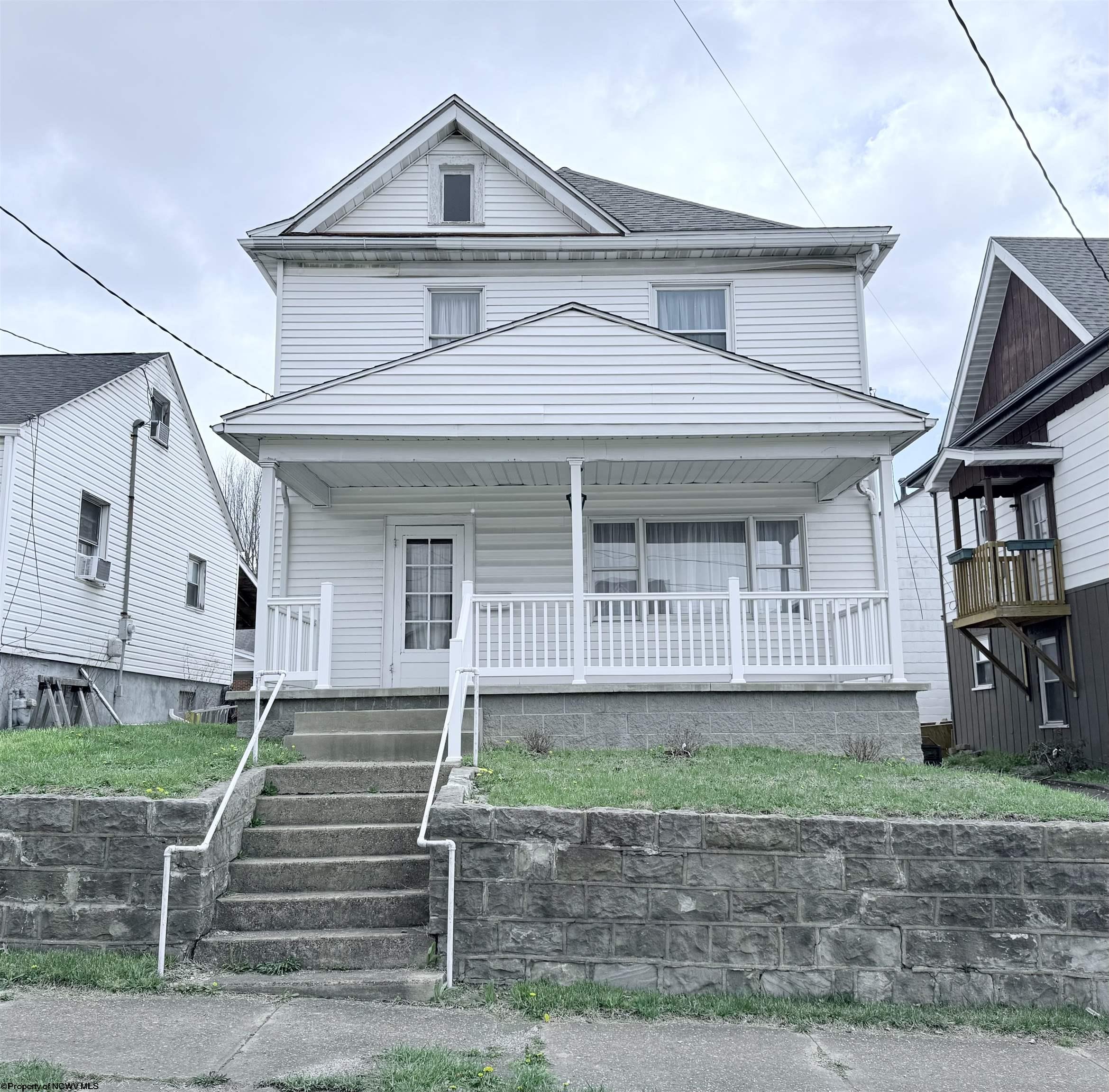 818 E Park Avenue Fairmont WV 26554