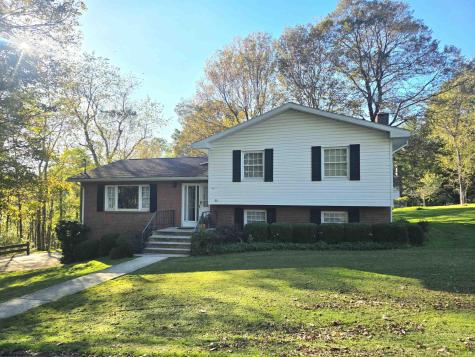 110 Lynne Avenue Kingwood WV 26537