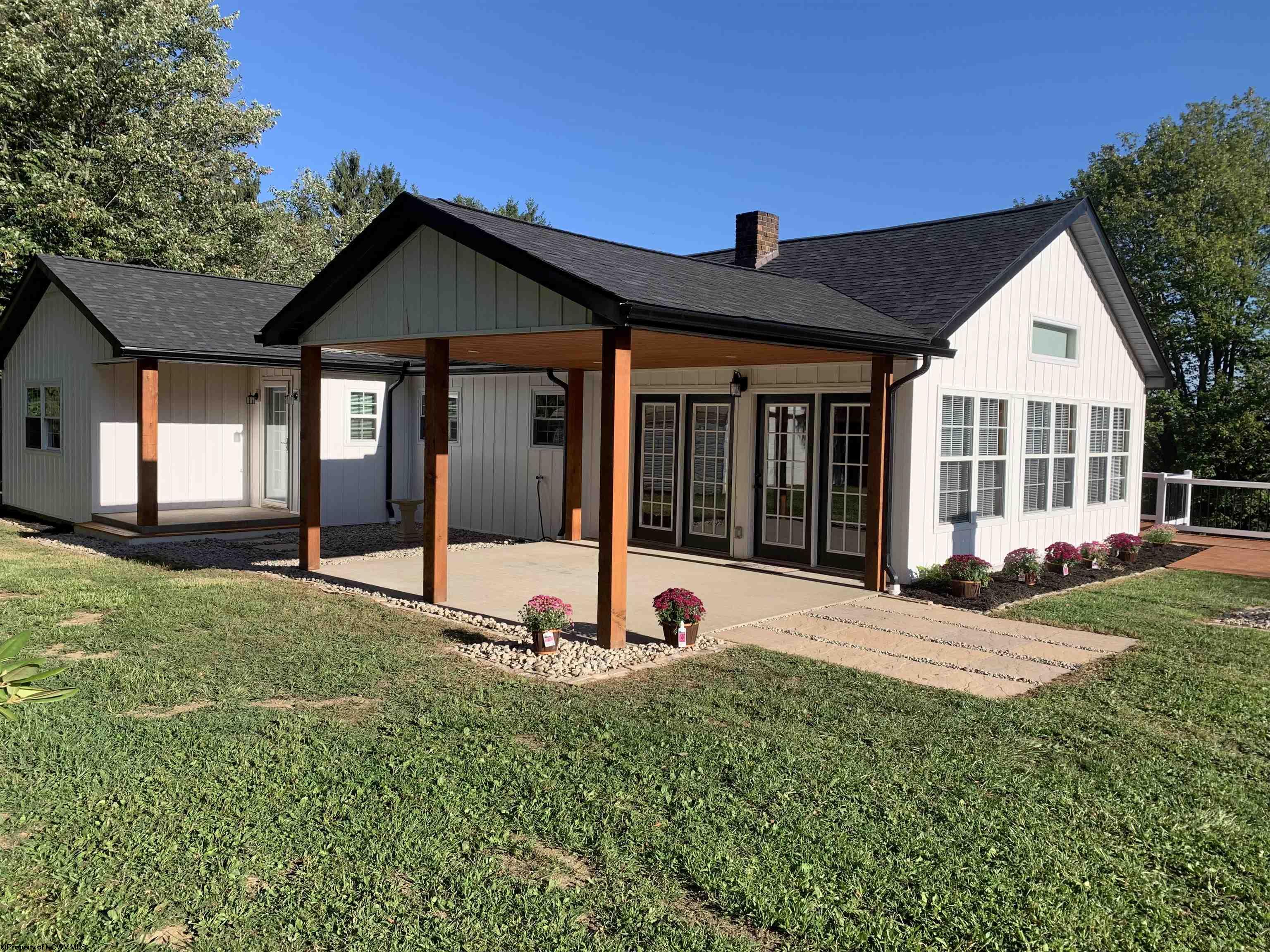 30 Snake Hill Road Morgantown WV 26508