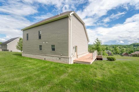 1205 Paradise Point Court Morgantown WV 26508