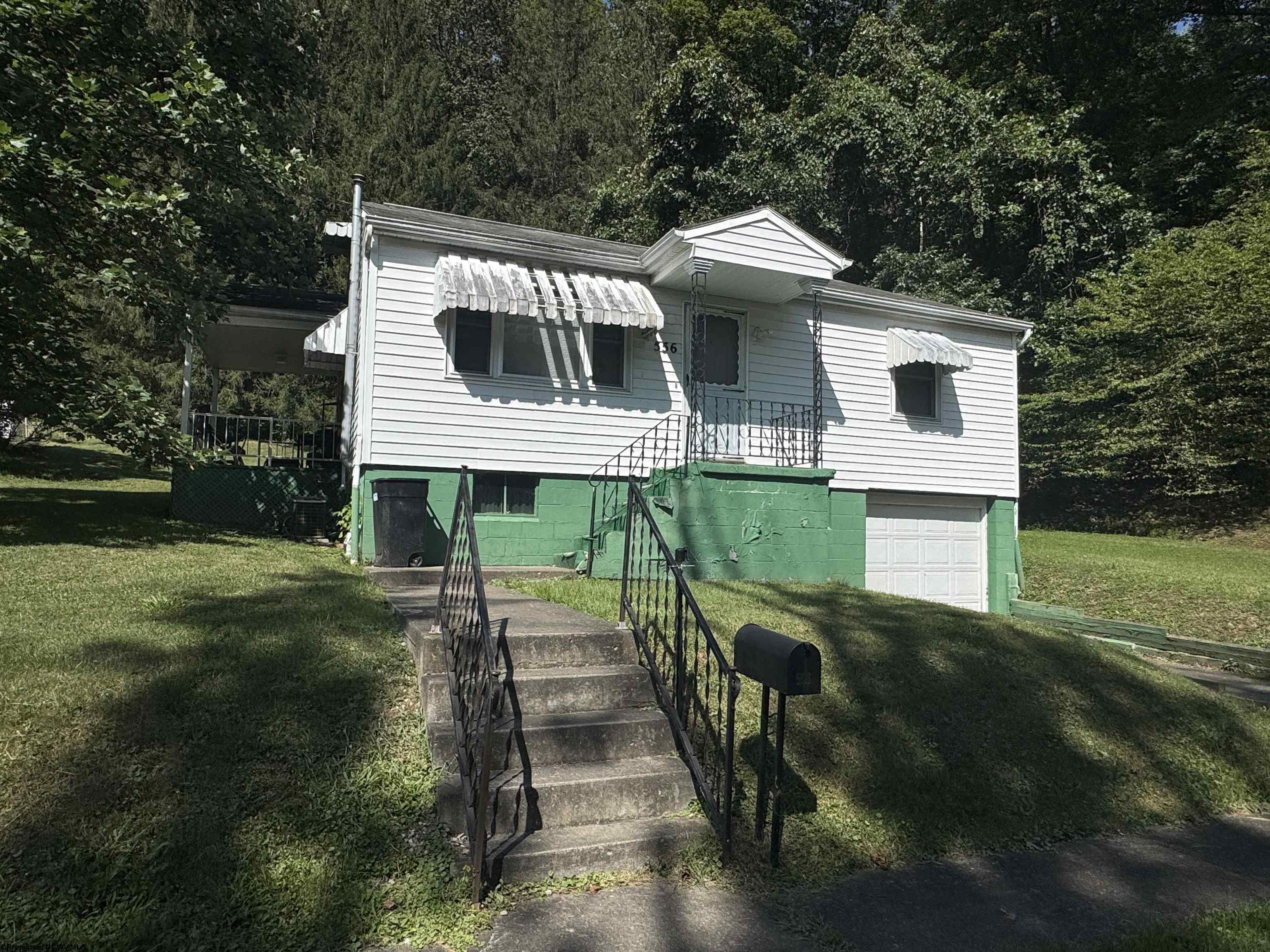 556 Broad Street Weston WV 26452