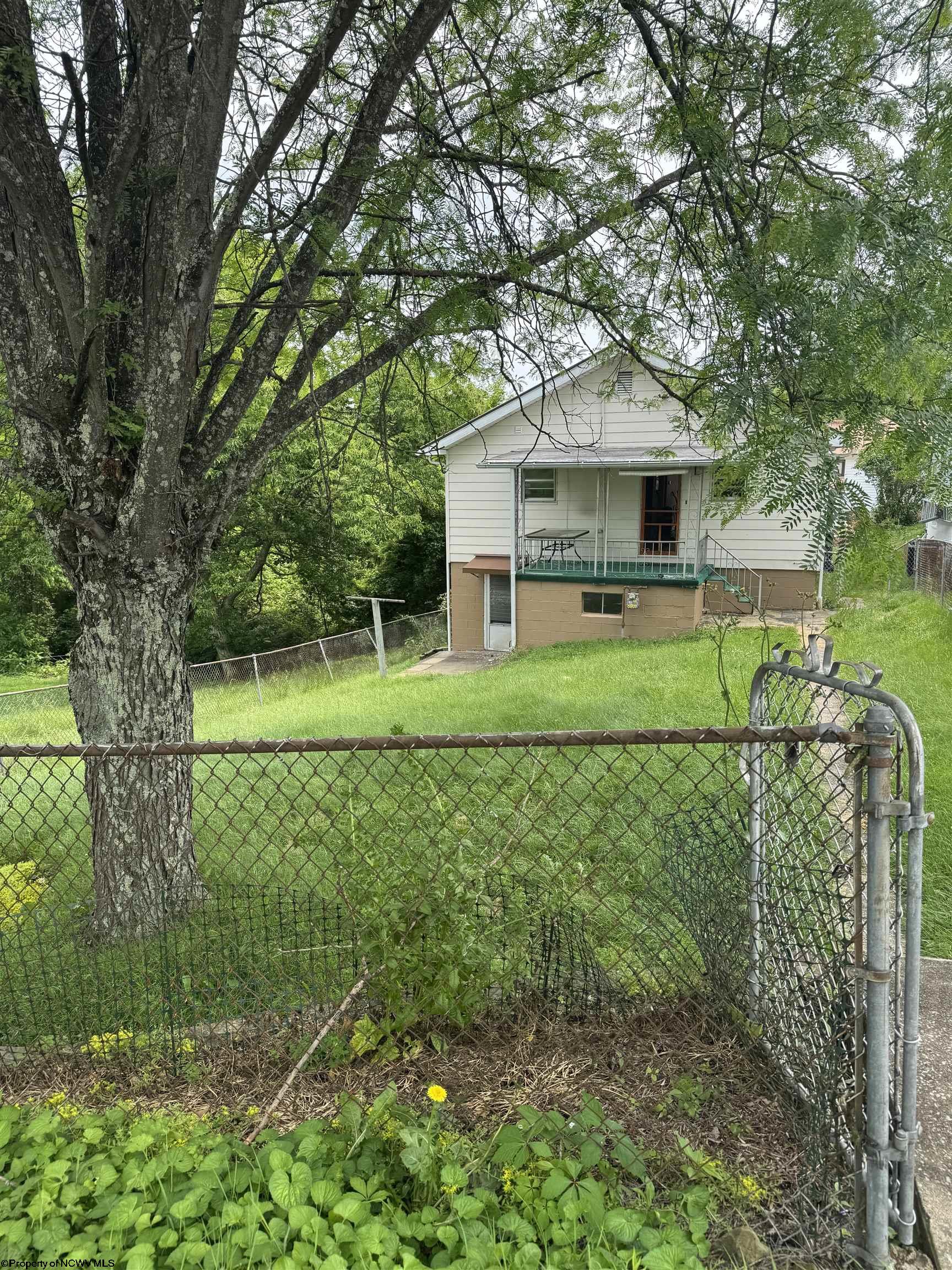 208 Buffalo Avenue Fairmont WV 26554