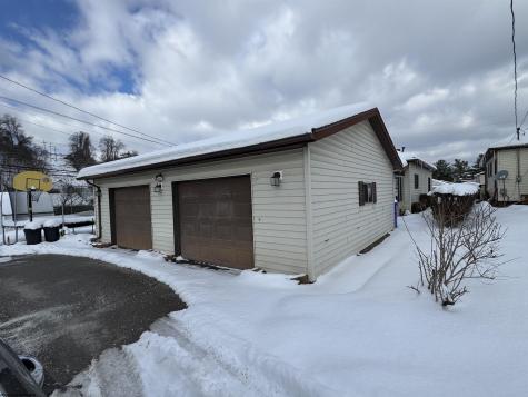 8030 Hazelwood Avenue Clarksburg WV 26301-7815