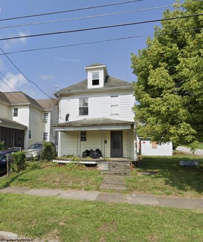 1011 Swann Street Parkersburg WV 26101