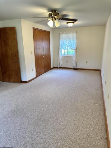 344 E 7th Street Weston WV 26452