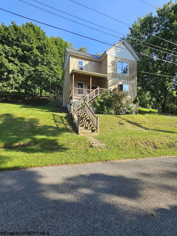 498 Gay Street Grafton WV 26345