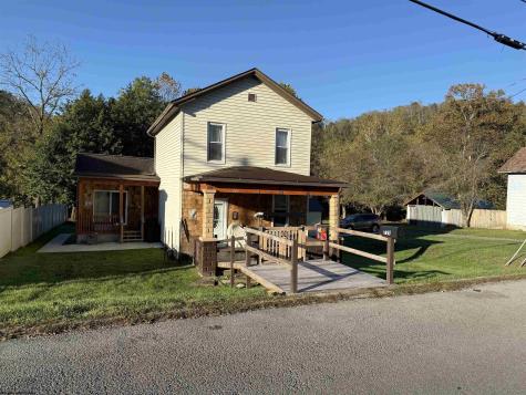 724 W Main Street Grafton WV 26354
