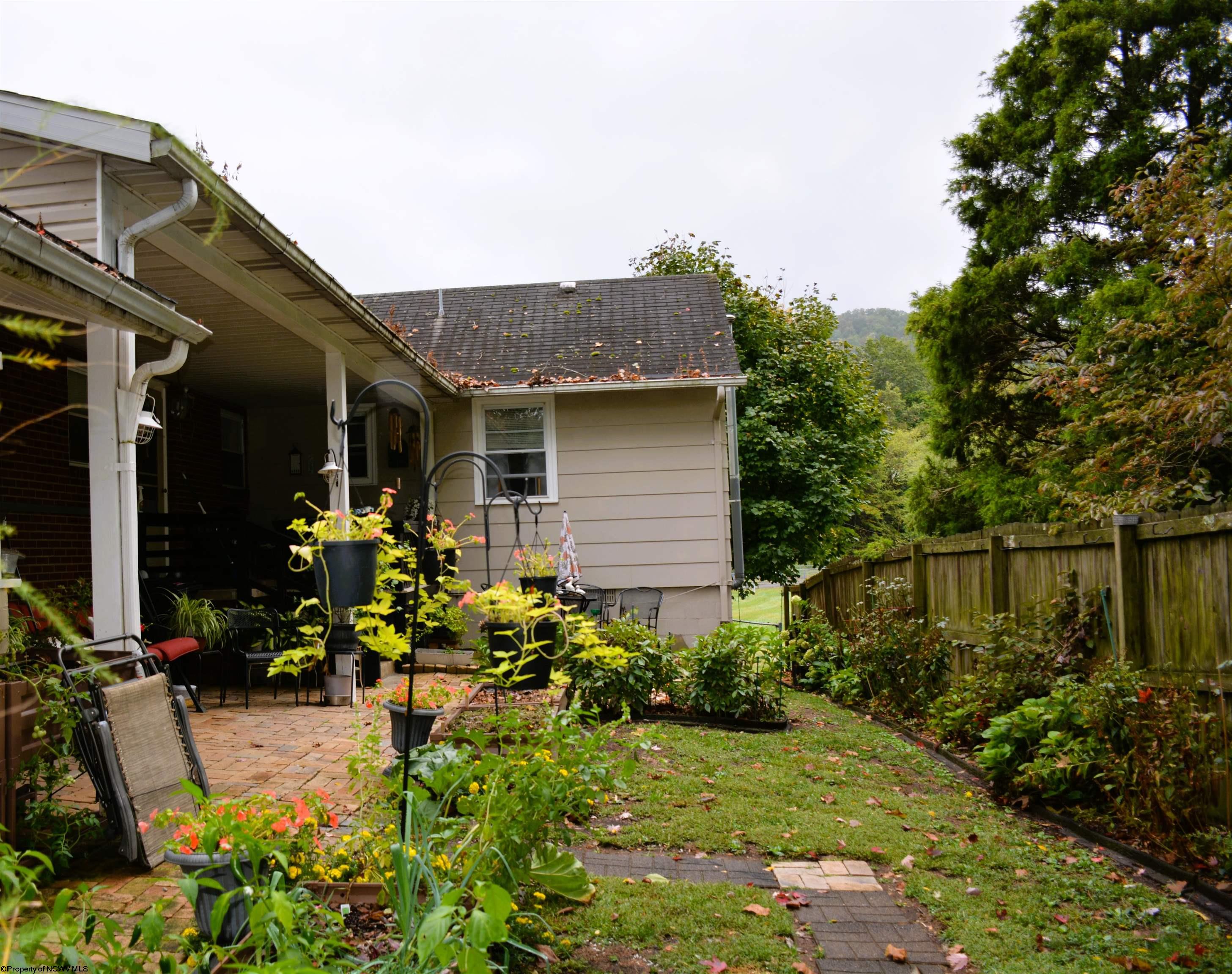 570 Locust Avenue Weston WV 26452