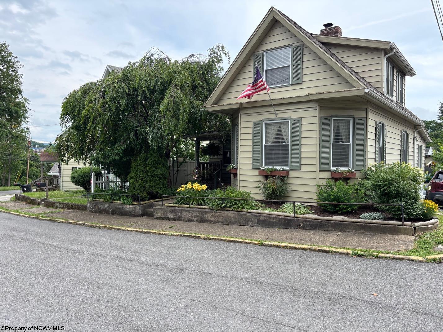 67 W Park Avenue Westover WV 26501