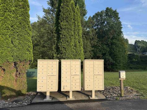 81 Valley Forge Circle Fairmont WV 26554