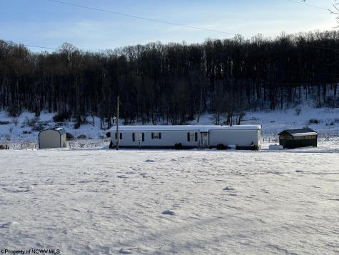 1460 Scotch Hill Road Thornton WV 26440