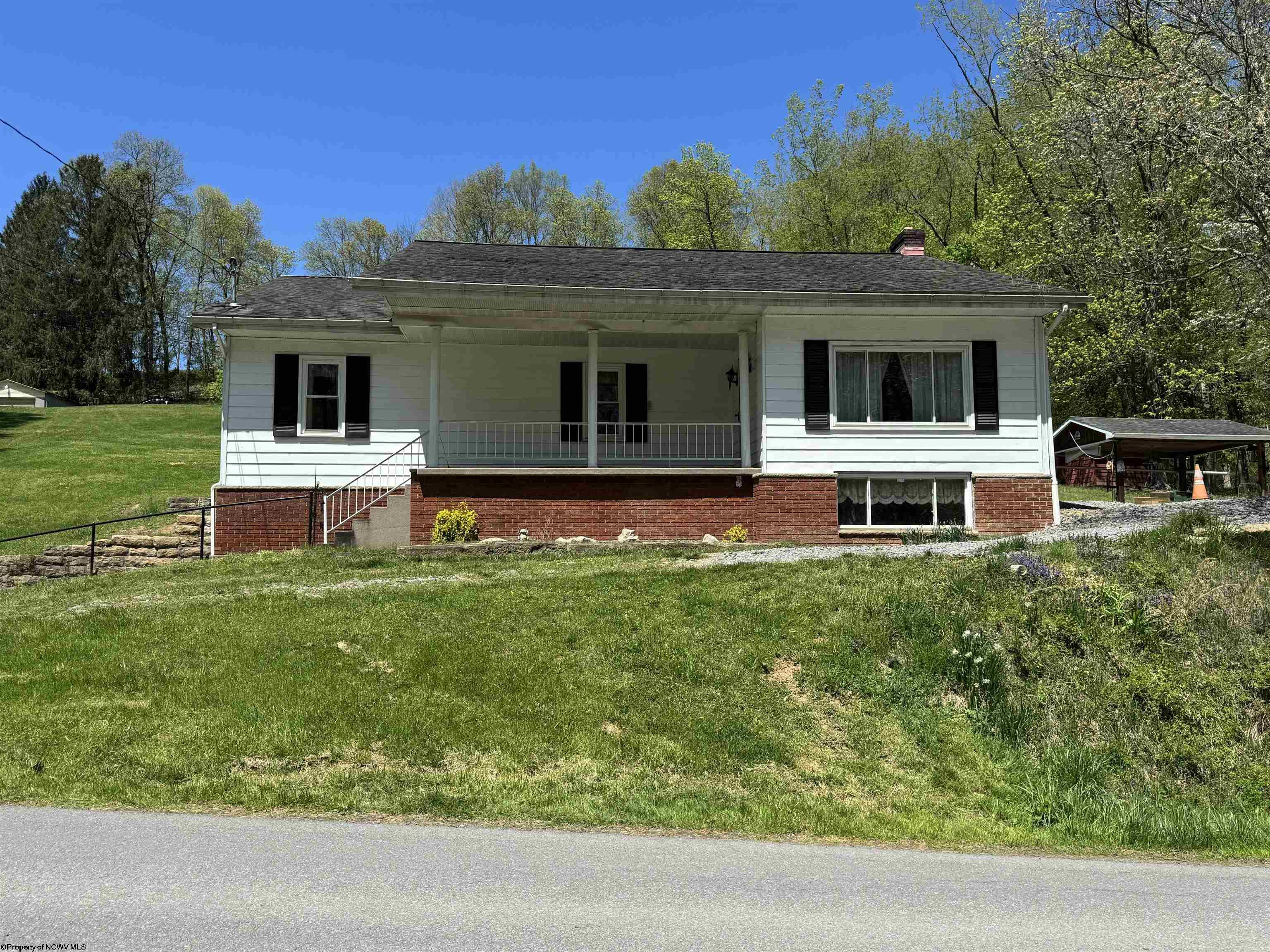 825 Colfax Road Fairmont WV 26554